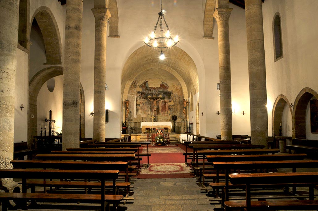 Interior del templo