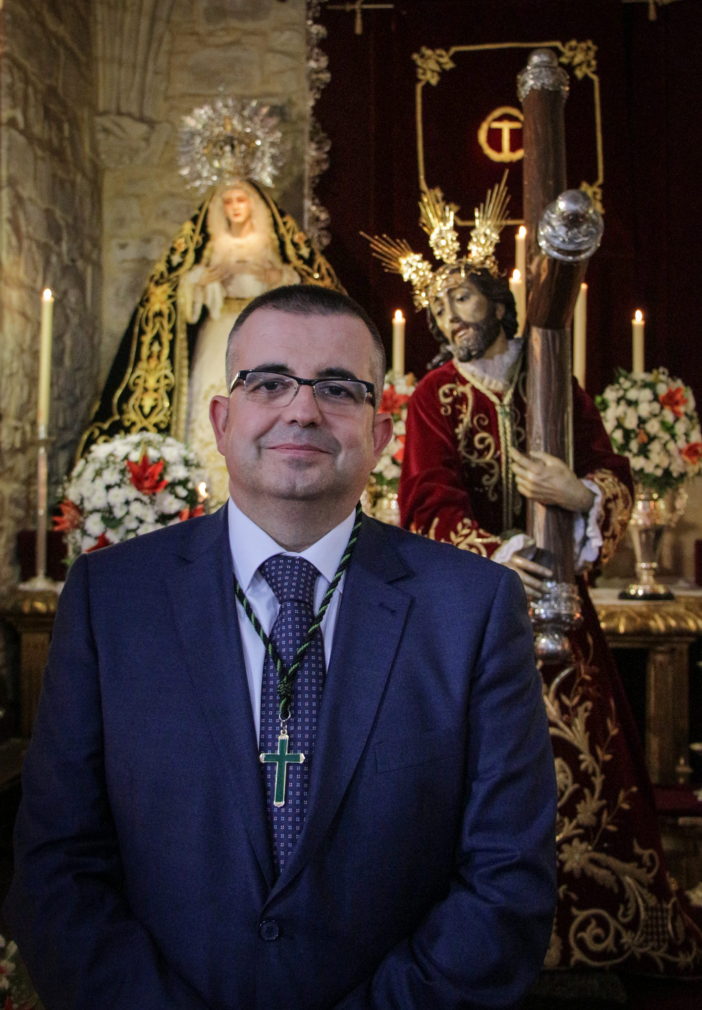 prioste de la cofradía de la Santa Vera-Cruz - Julián Ramírez
